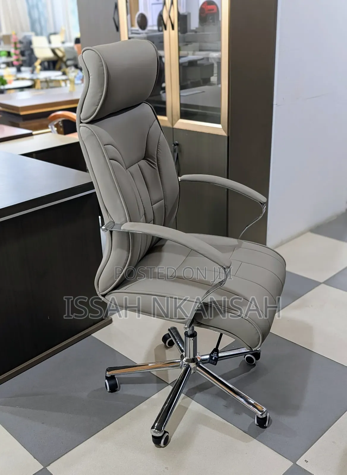 Maniger Office Chair
