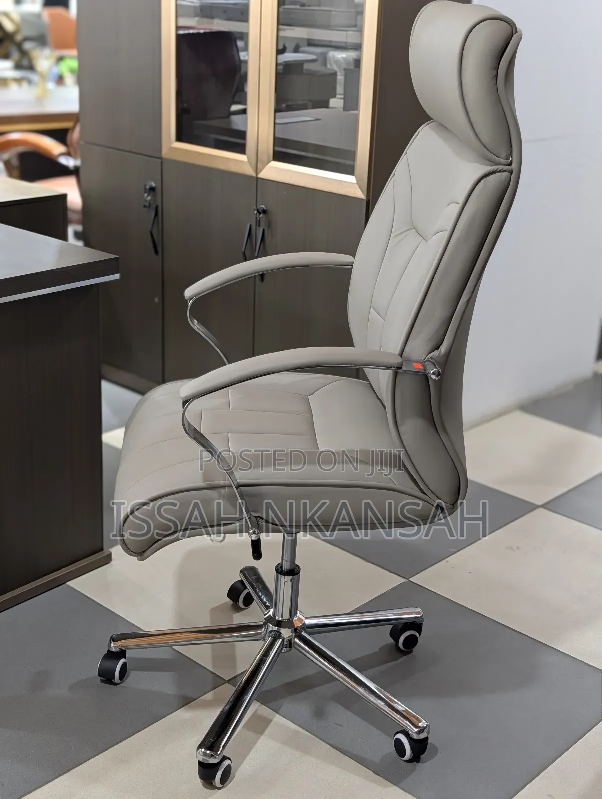 Maniger Office Chair