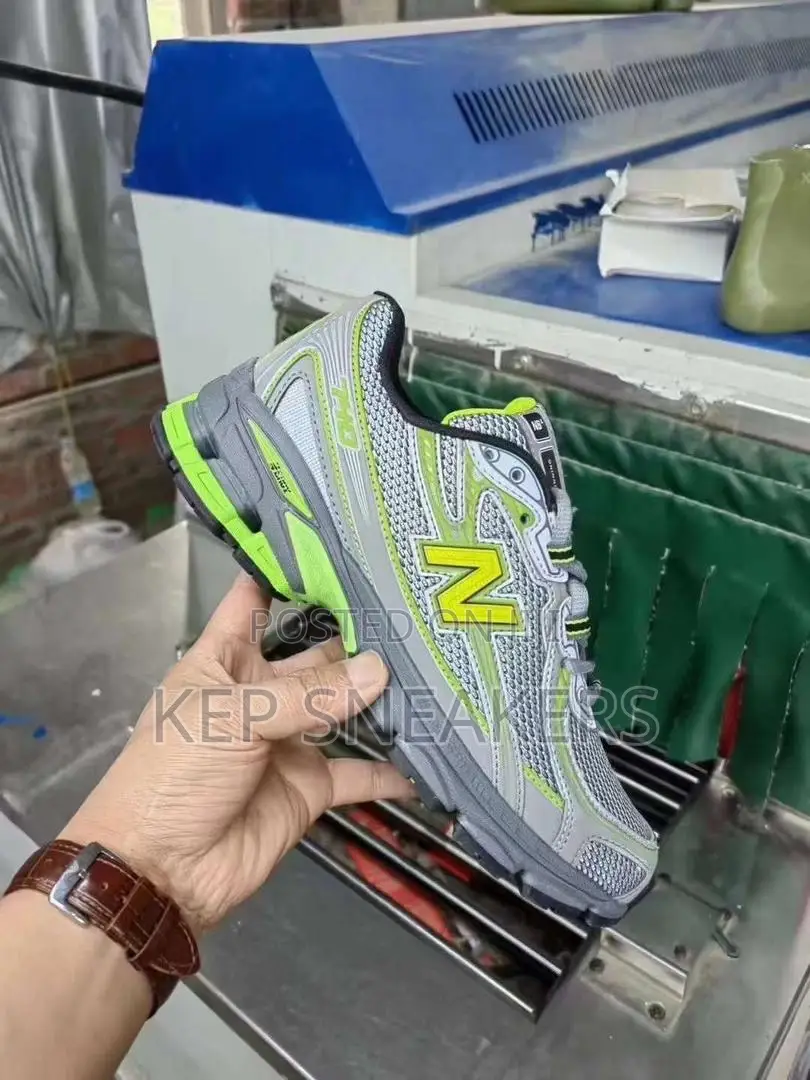 New Balance 740 Grey Neon Green