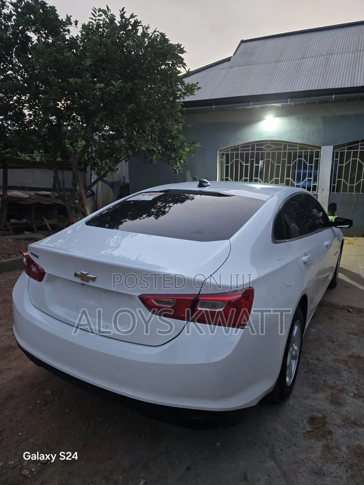 Chevrolet Malibu L 2017 White