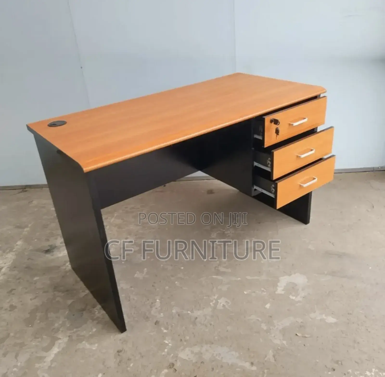 Professional 1.4m Office Desk