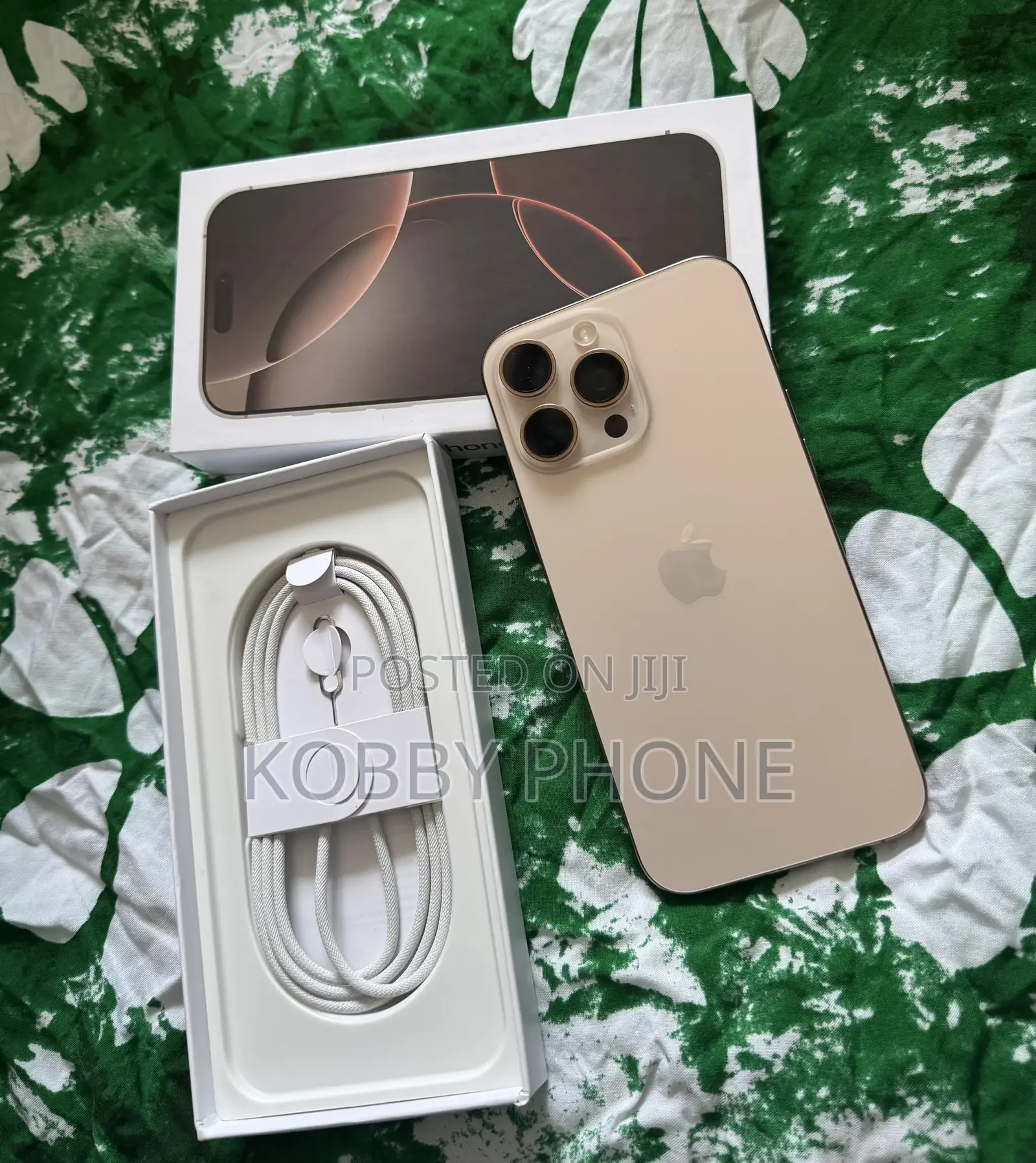 New Apple iPhone 16 Pro Max 256 GB Gold