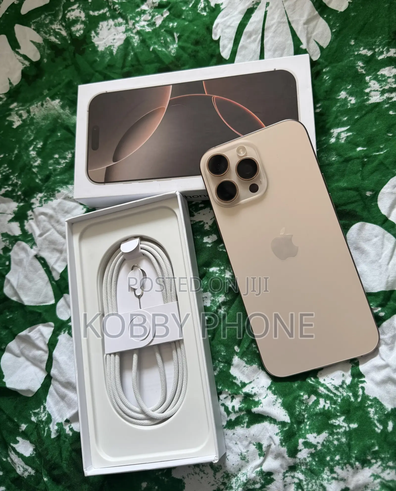 New Apple iPhone 16 Pro Max 256 GB Gold