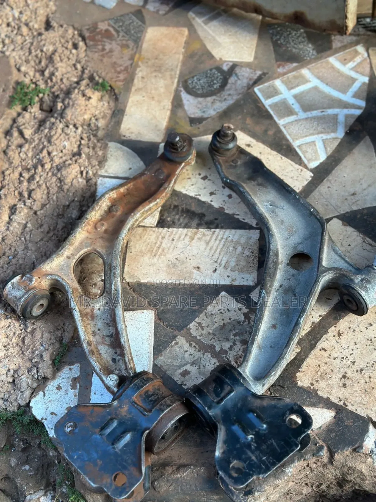 Ford Focus 2012,2013,2014,2015, 2016 Lower Arm Pair