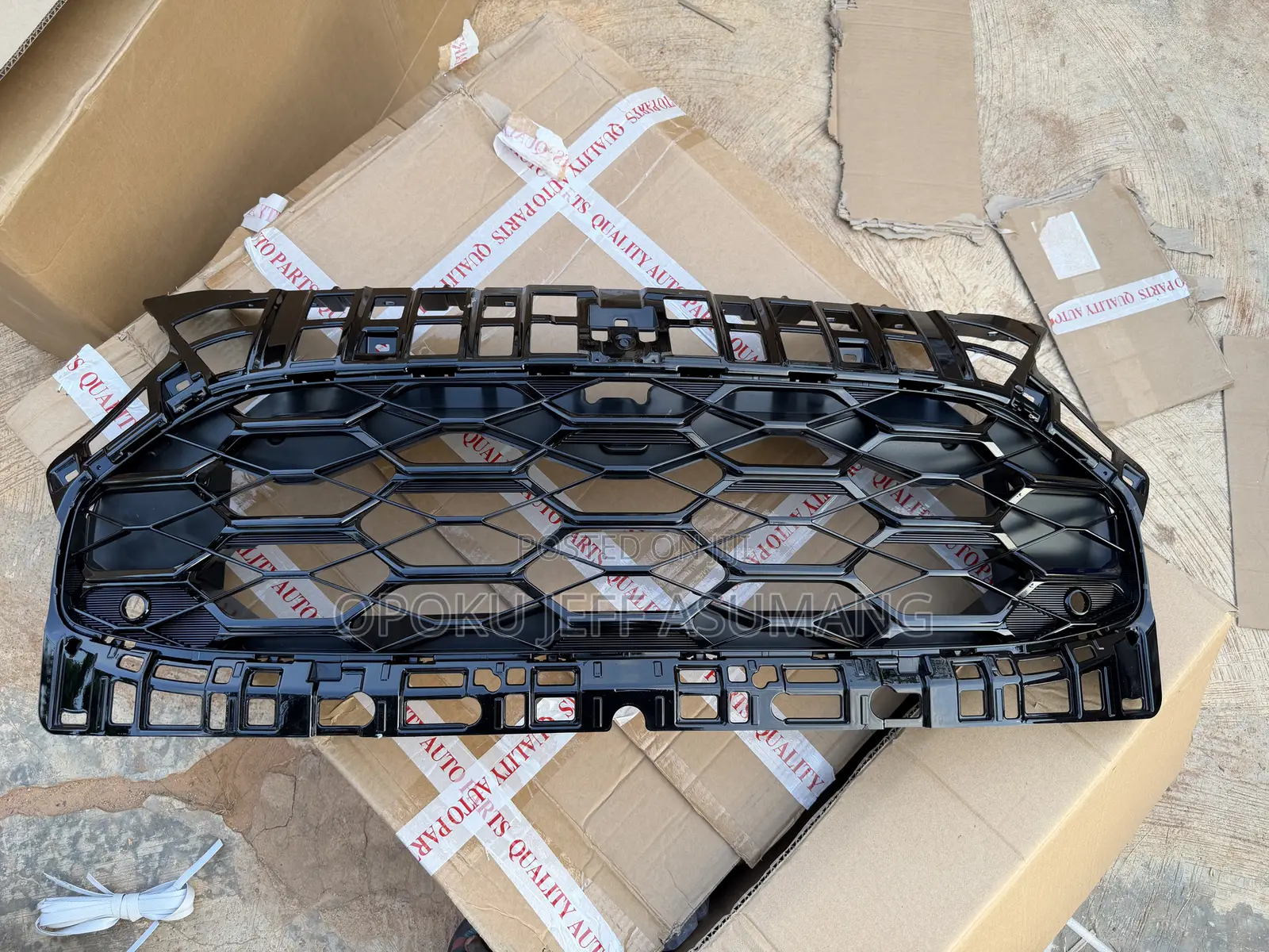 HRV 2023 - 2025 Front Grille
