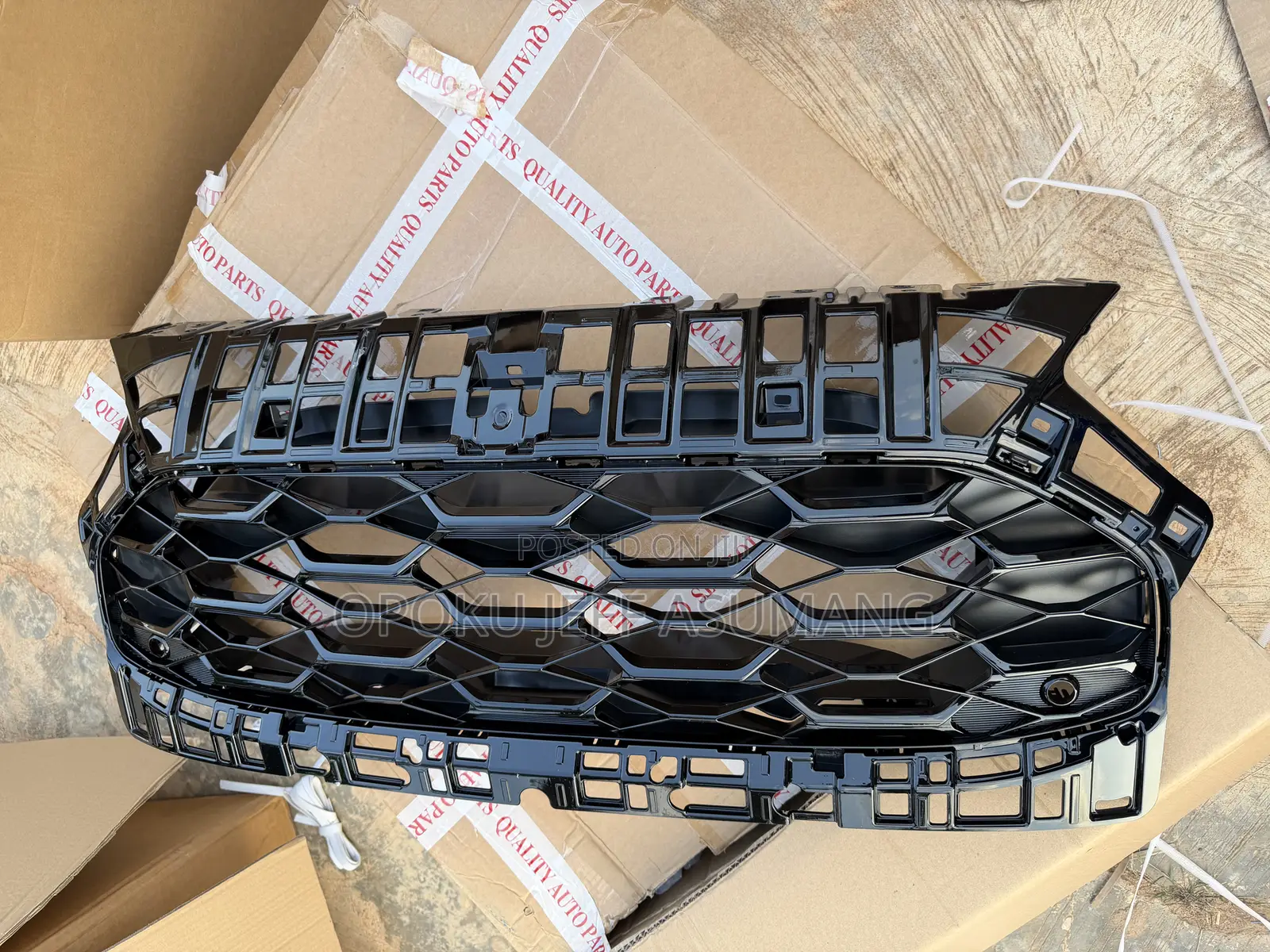 HRV 2023 - 2025 Front Grille