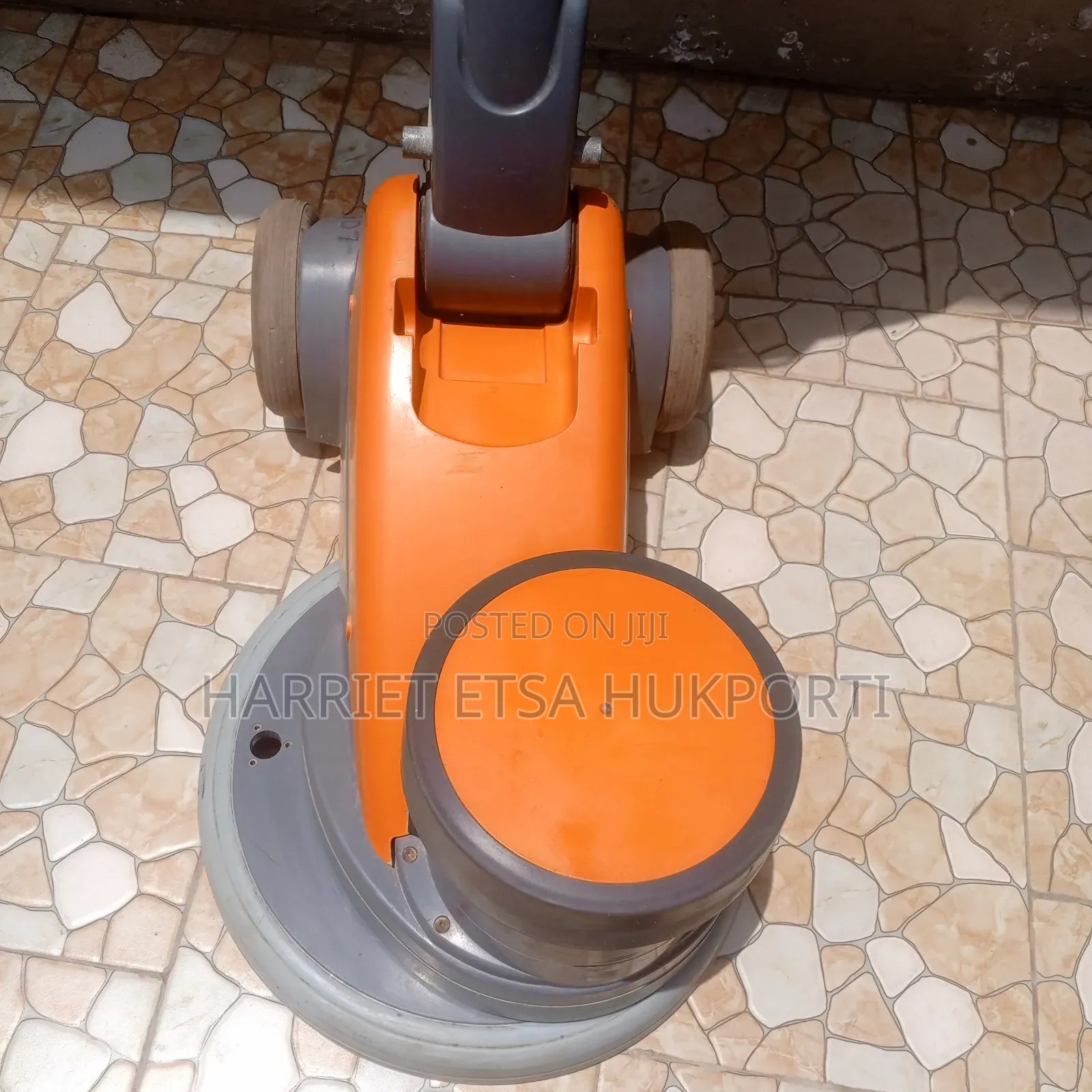 Taski 438 Buffer/Scrubbing Machine From the Uk With Hard Brush