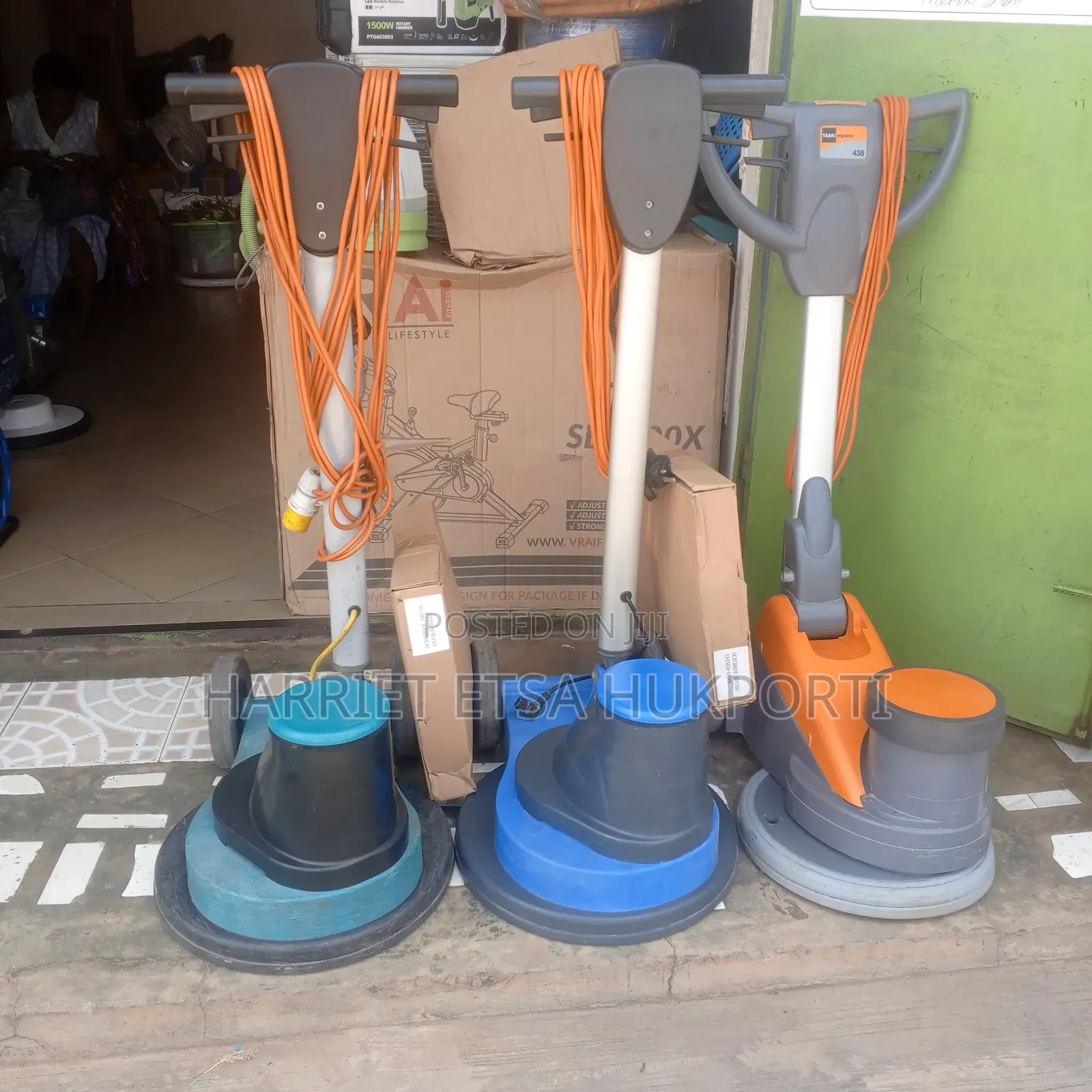 Taski 438 Buffer/Scrubbing Machine From the Uk With Hard Brush