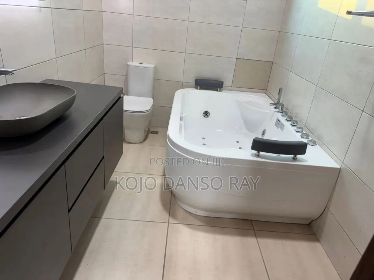 3bdrm Apartment in Pandak Agency, Achimota for rent