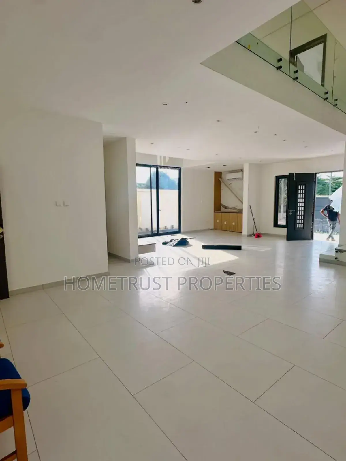 4bdrm Duplex in East Legon, American House for sale