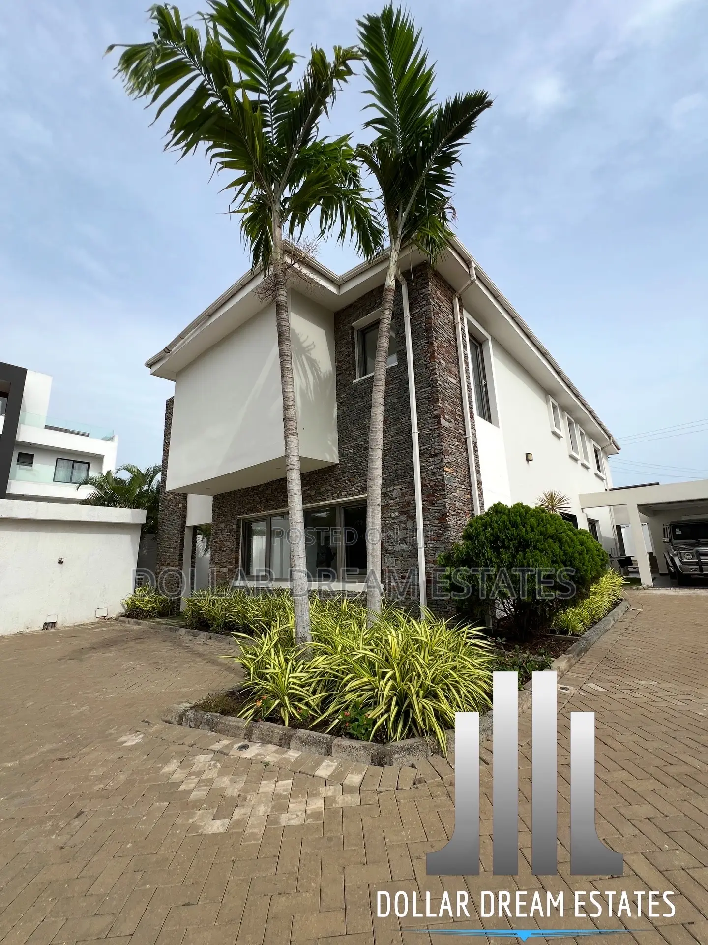 4bdrm House in Airport Residential Area for sale