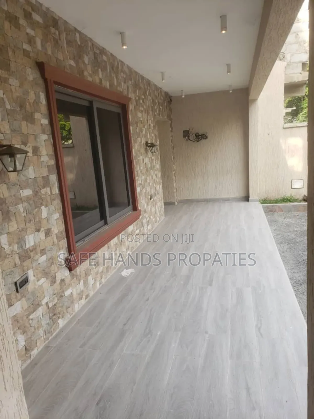 4bdrm House in Accra Metropolitan for rent