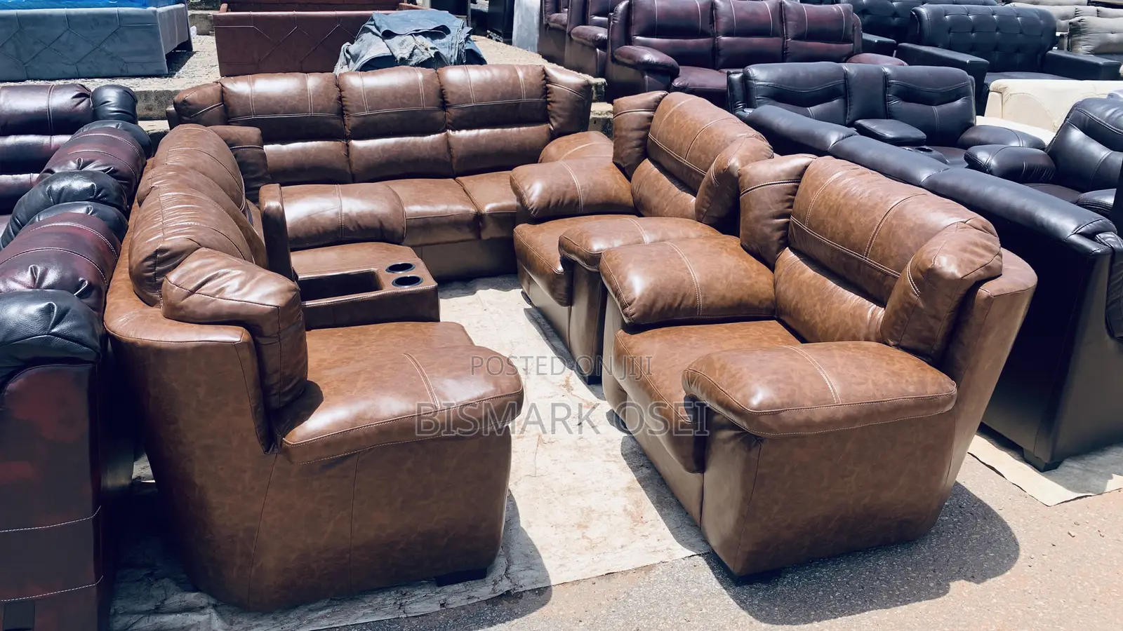 Complete Royal Sofa Set, With Storage and Cup Holder