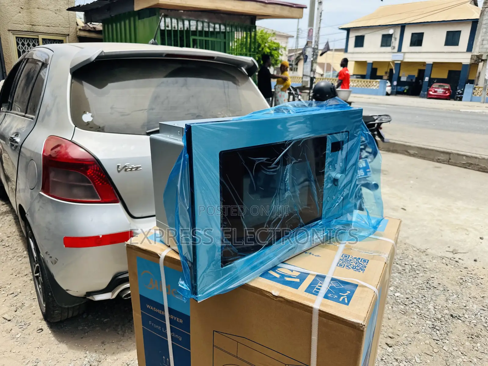 Long Lasting Effects Am717bs7-B Built in Midea Microwave