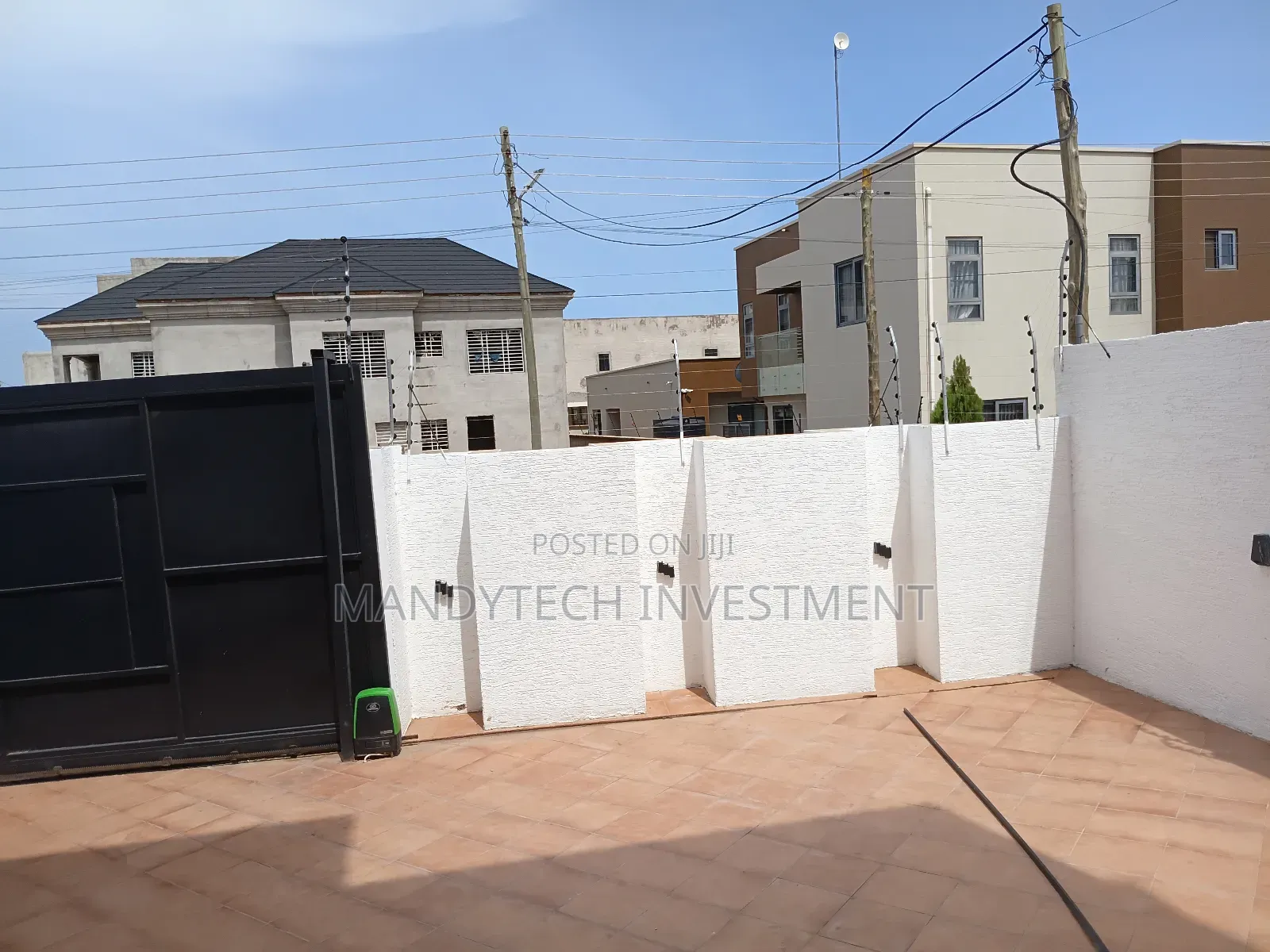 Furnished 5bdrm Mansion in School Junction for sale