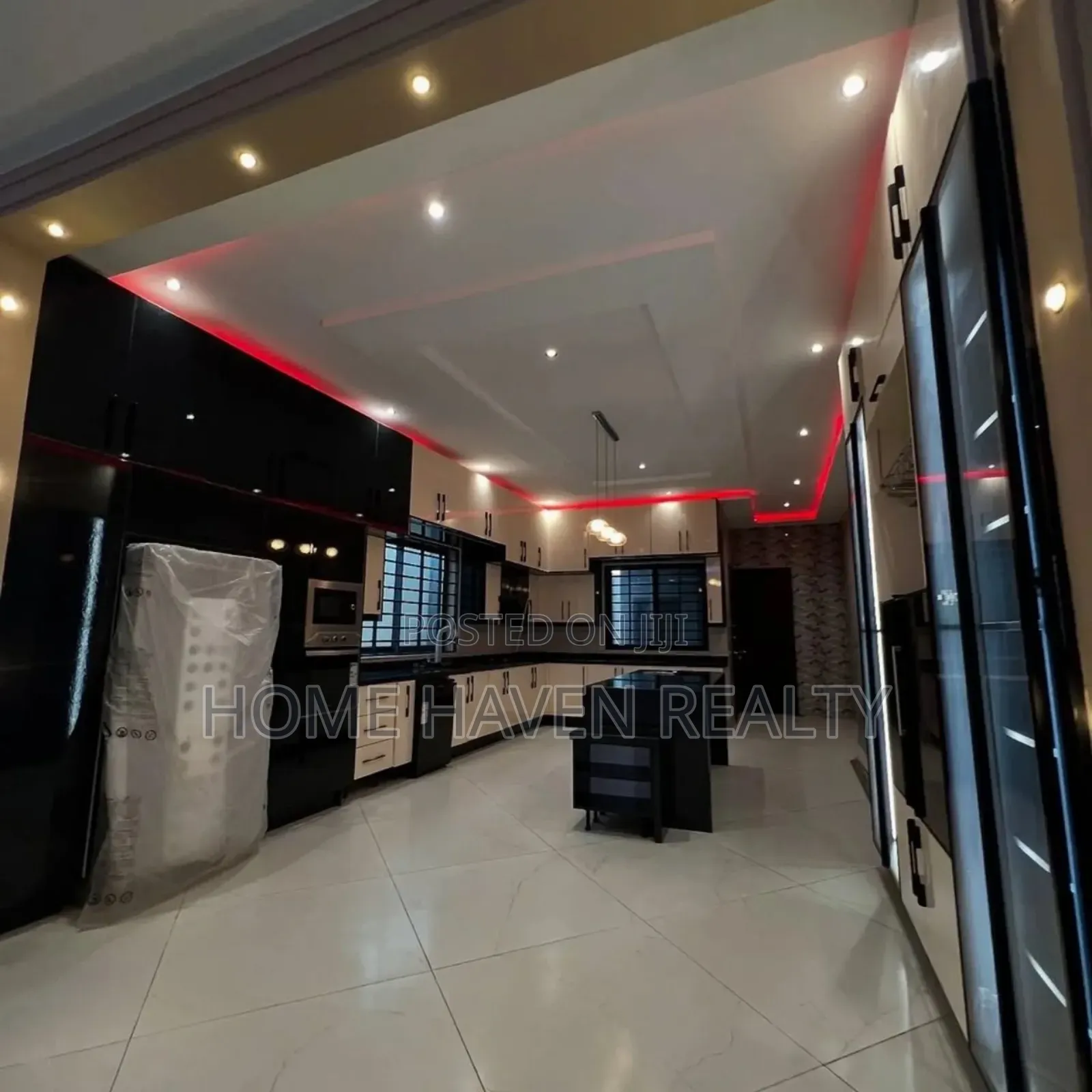 5bdrm House in East Airport, Manet Junction for sale