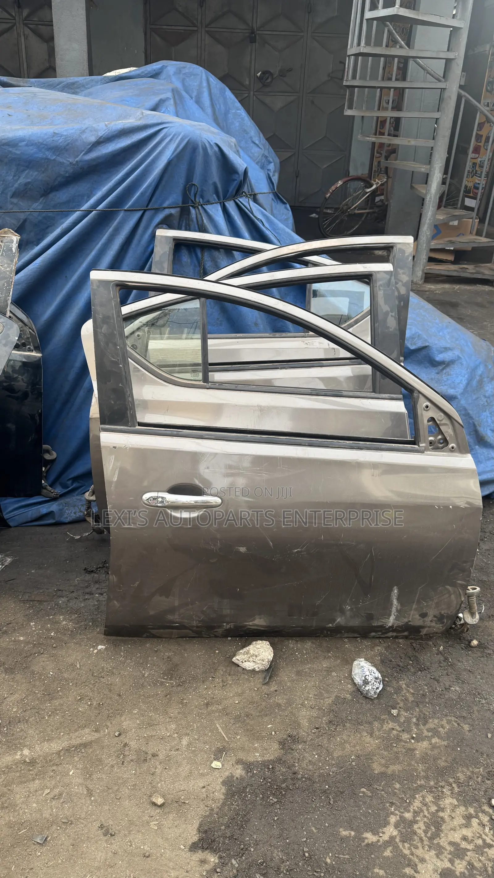 Nissan Versa / Almera 2013,2014,2016,2017,2019 Doors Available
