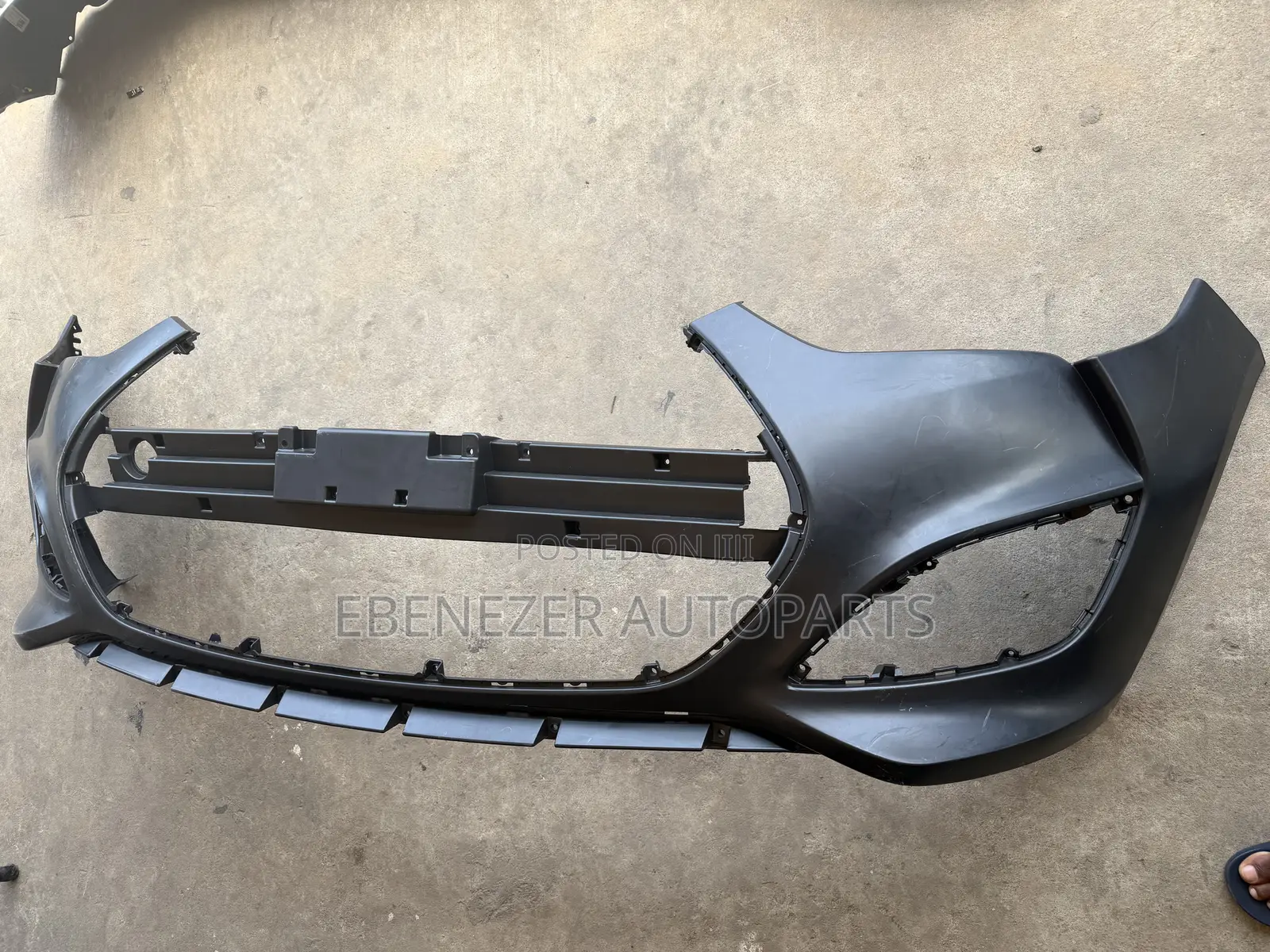 Hyundai Veloster Turbo Front Bumper 2013 2014 2015 2016 2017