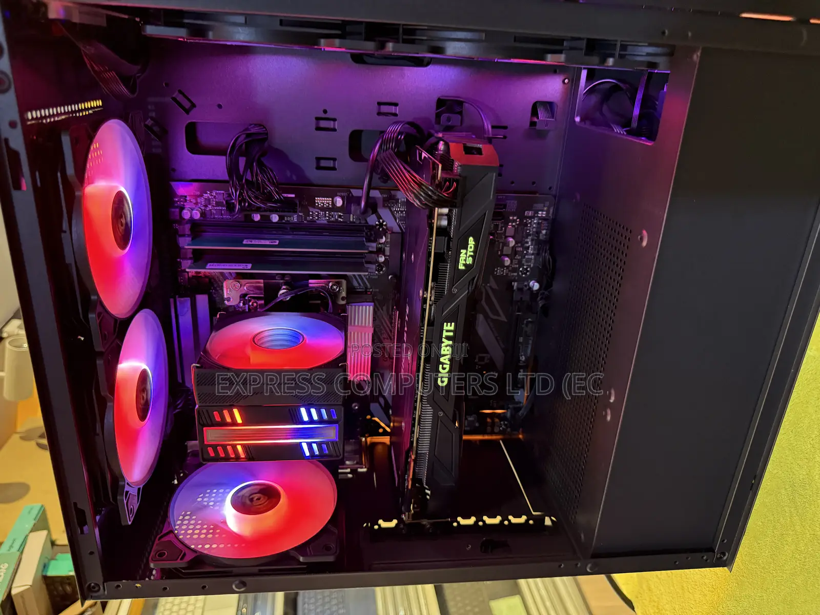 New Laptop Gigabyte Aorus 24GB Intel Core i7 SSD 256GB