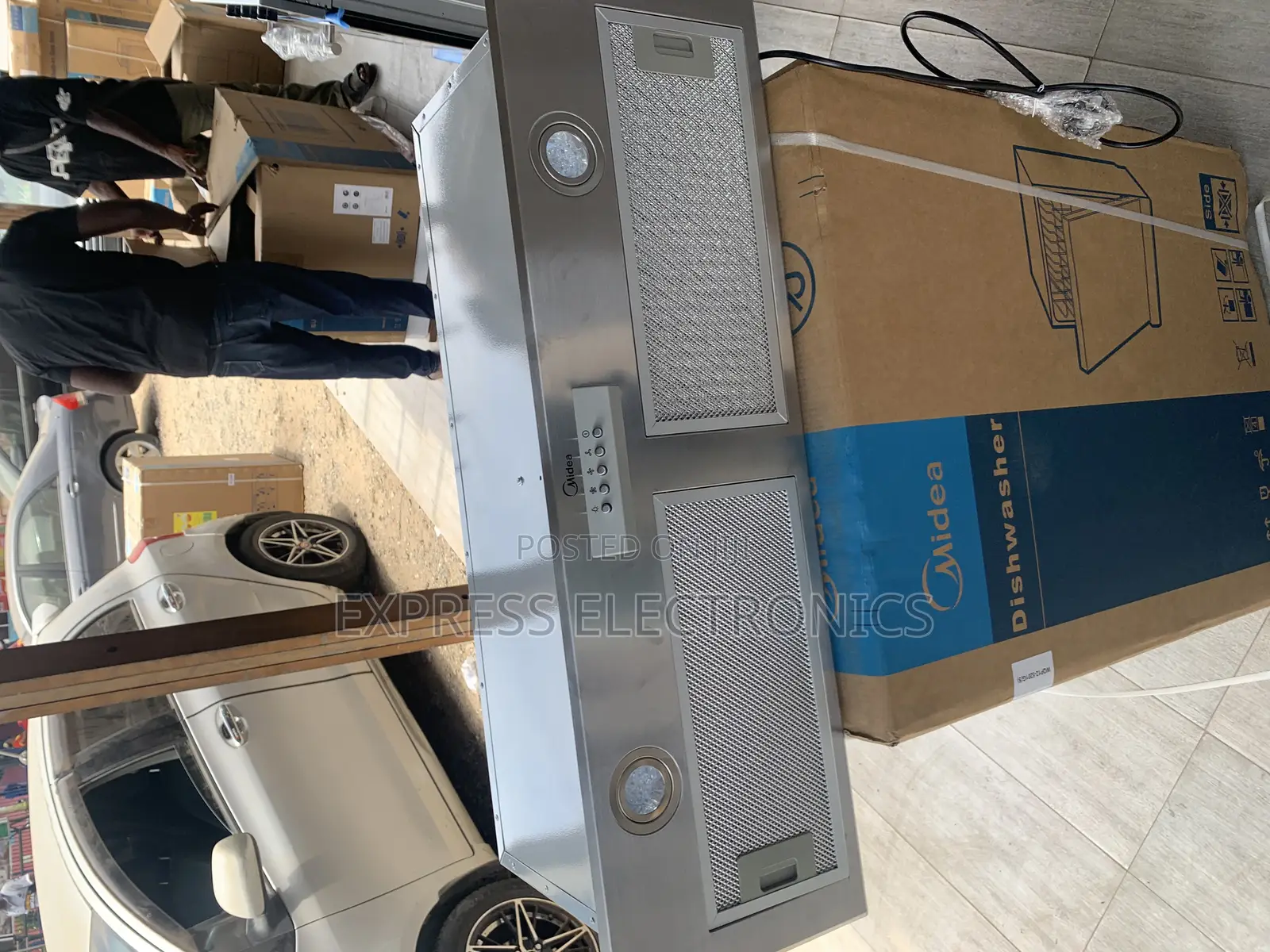 Brand New Built in Heat Extractor 90m21-S Range Hood