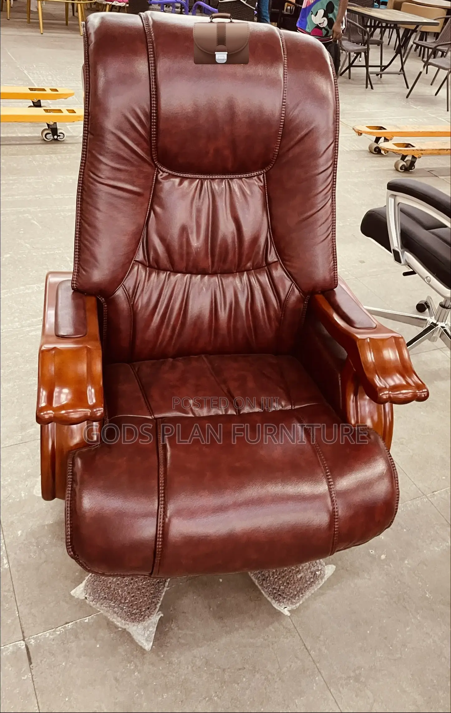 Luxurious Leather Executive Office Chair