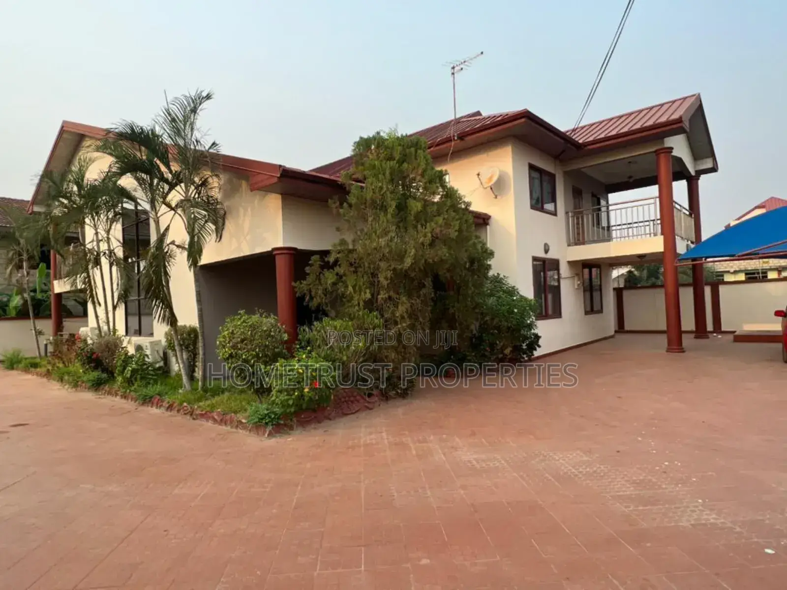 5bdrm House in Weija Scc for sale