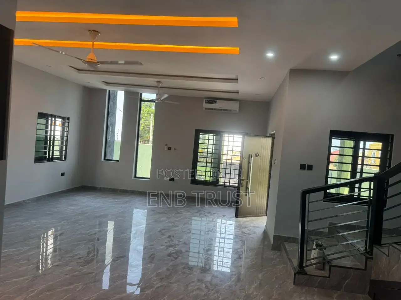 4bdrm Duplex in Tantra Hills, Unity Closed for sale