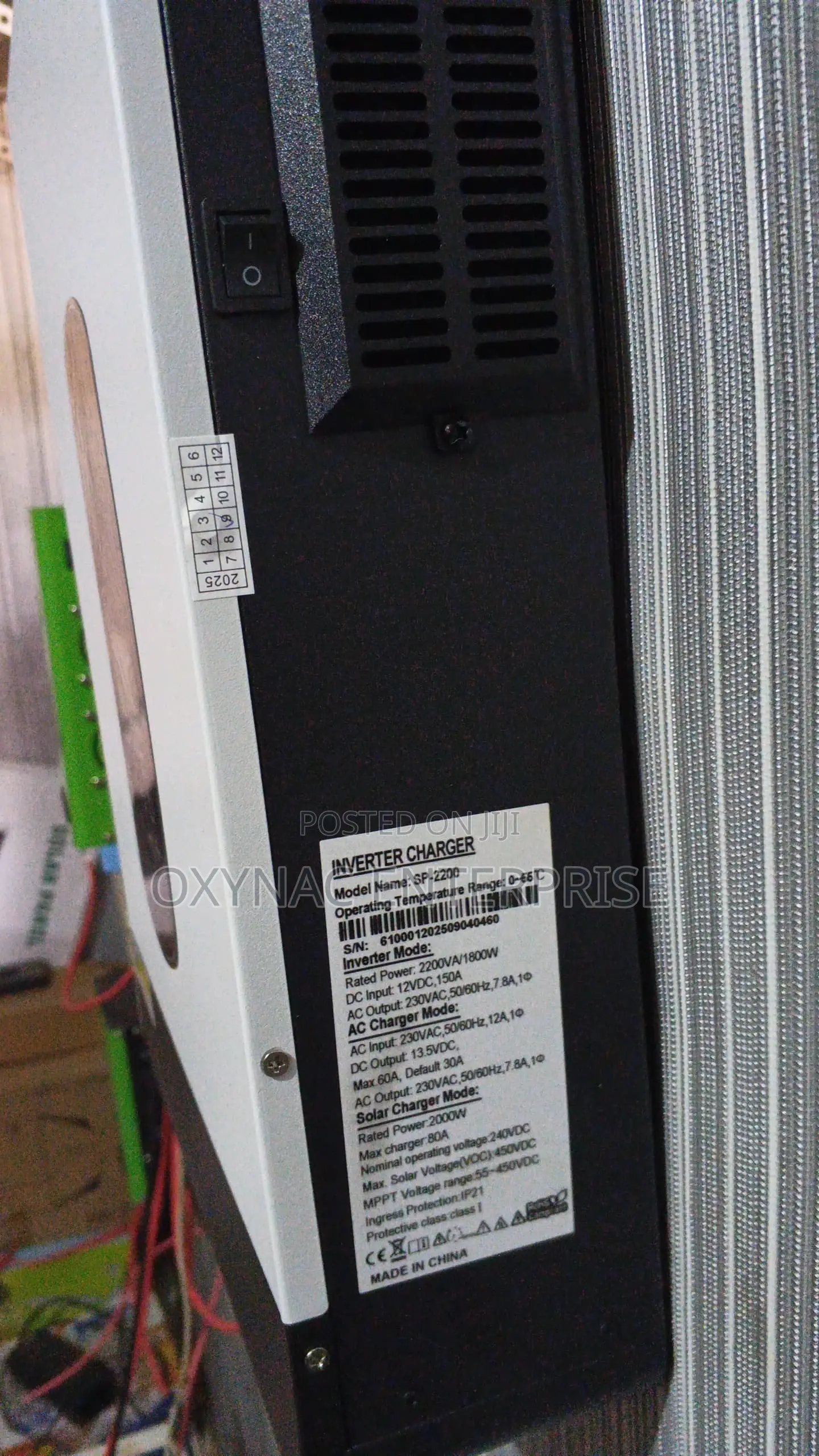 2.2kw 12v Hybrid Inverter
