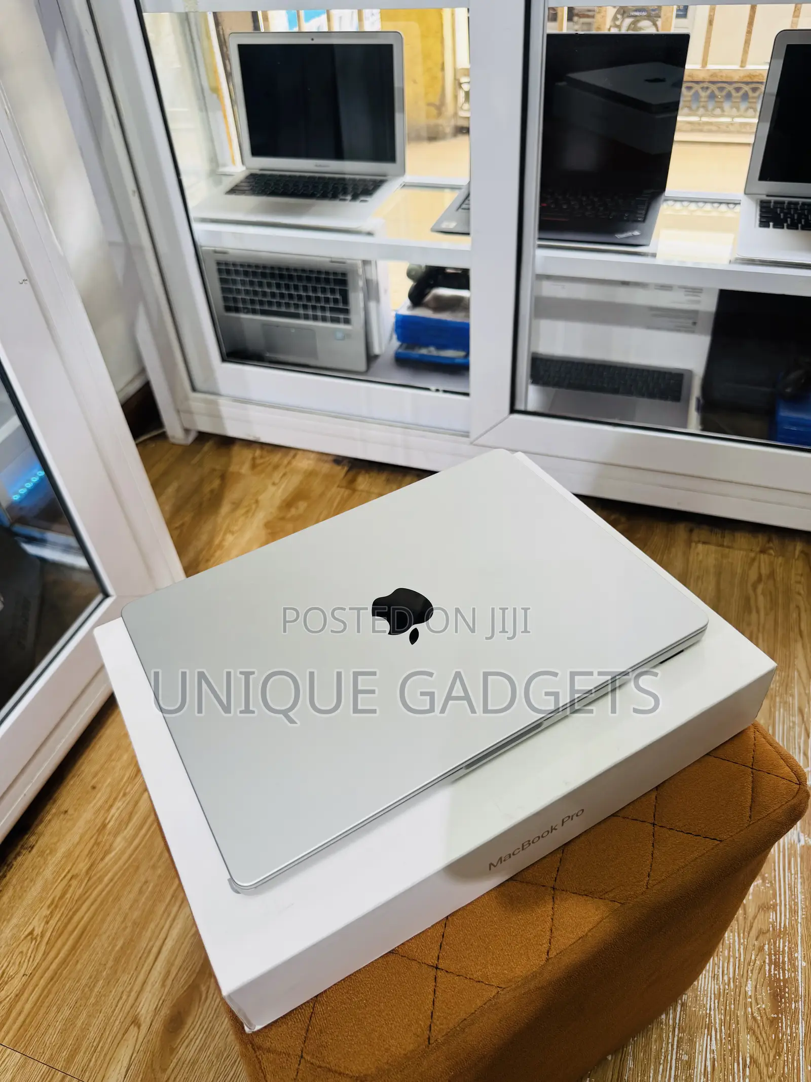 Laptop Apple MacBook Pro 2021 M1 16GB Apple M1 SSD 512GB