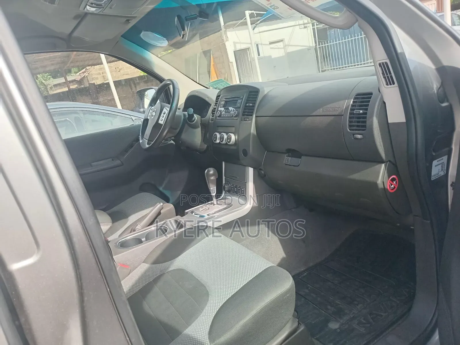 Nissan NV200 SV 2017 Gray