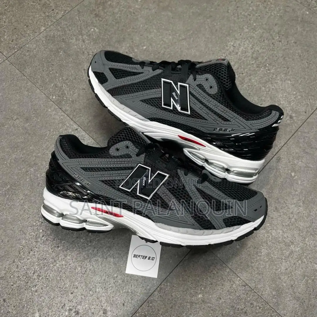New Balance 1906r Sneakers