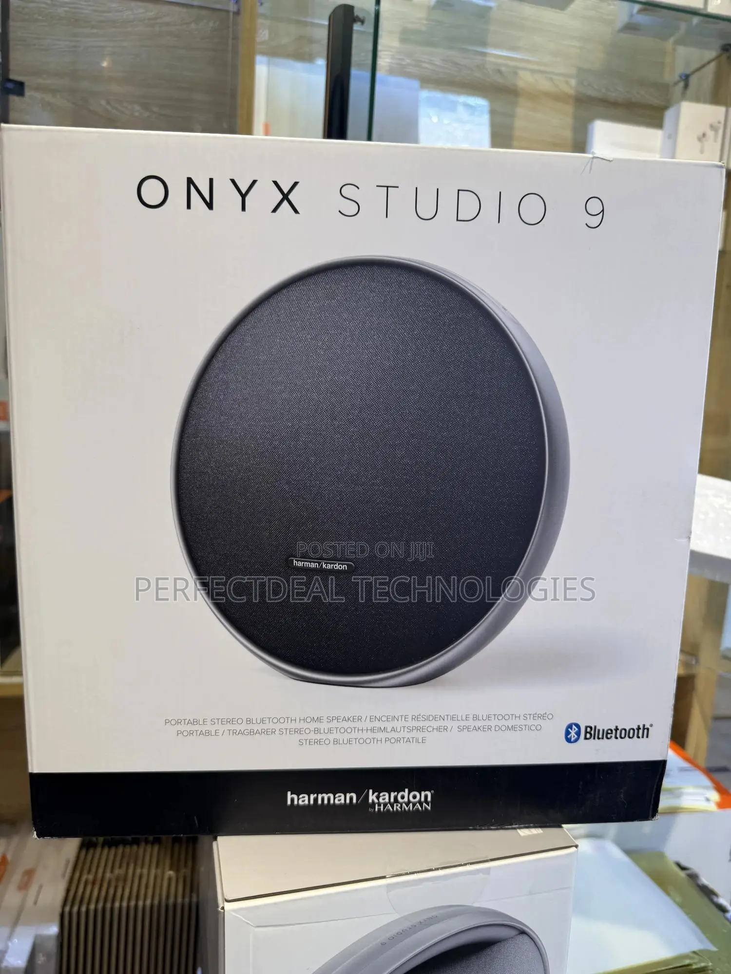 Onyx Studio 9 by Harman Kardon