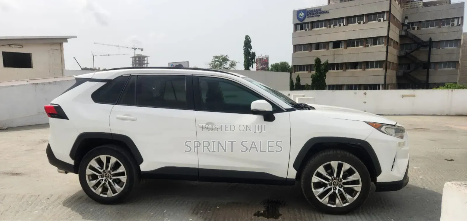 Toyota RAV4 XLE AWD 2019 Black