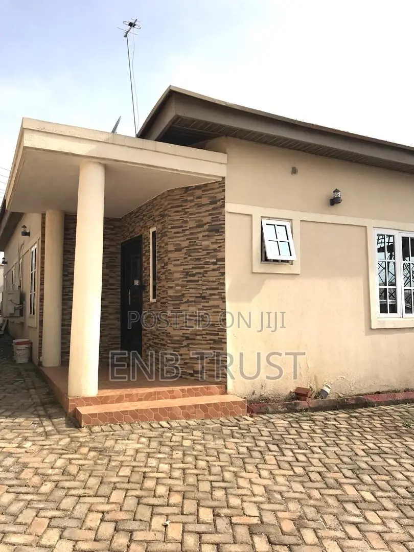 Furnished 3bdrm House in Dome, Pillar 2 for sale
