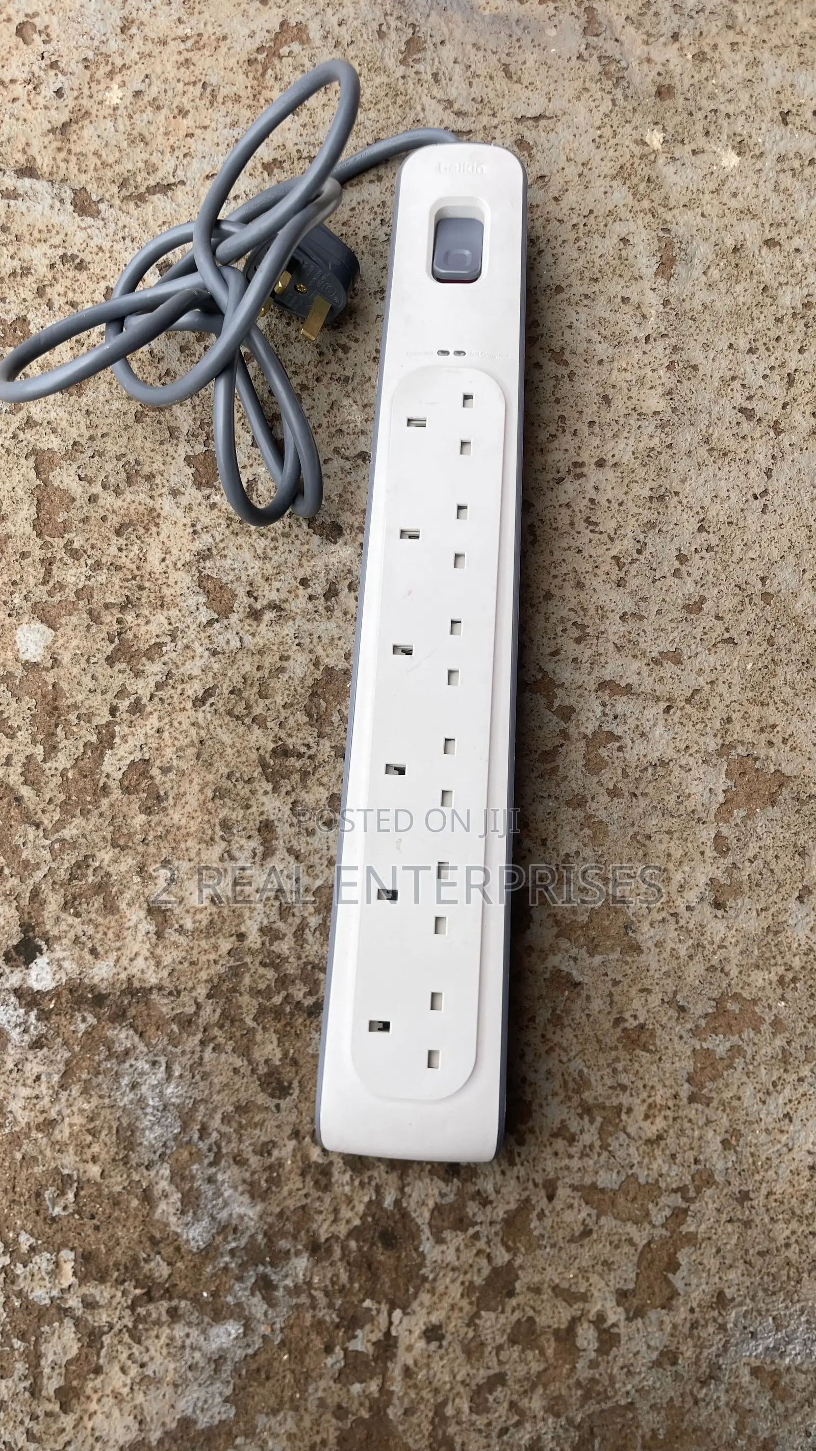 Belkin 6-Outlet Surge Protection Strip With 6 Sockets