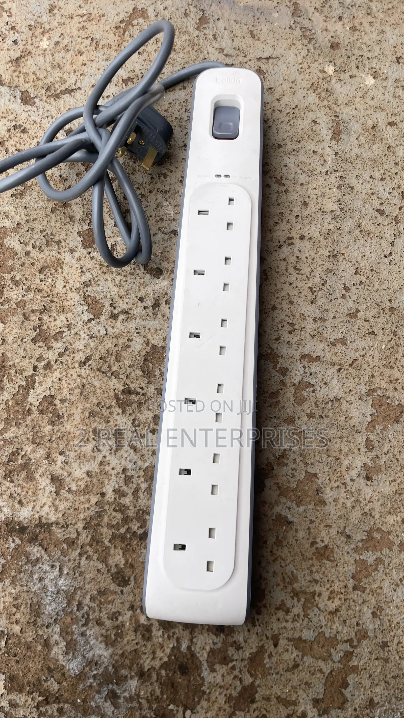 Belkin 6-Outlet Surge Protection Strip With 6 Sockets