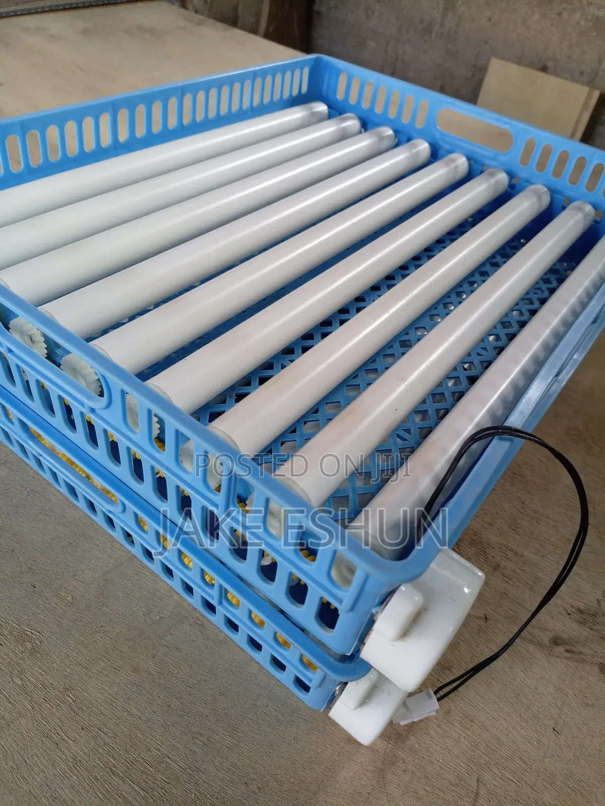 99 Eggs Automatic Roller