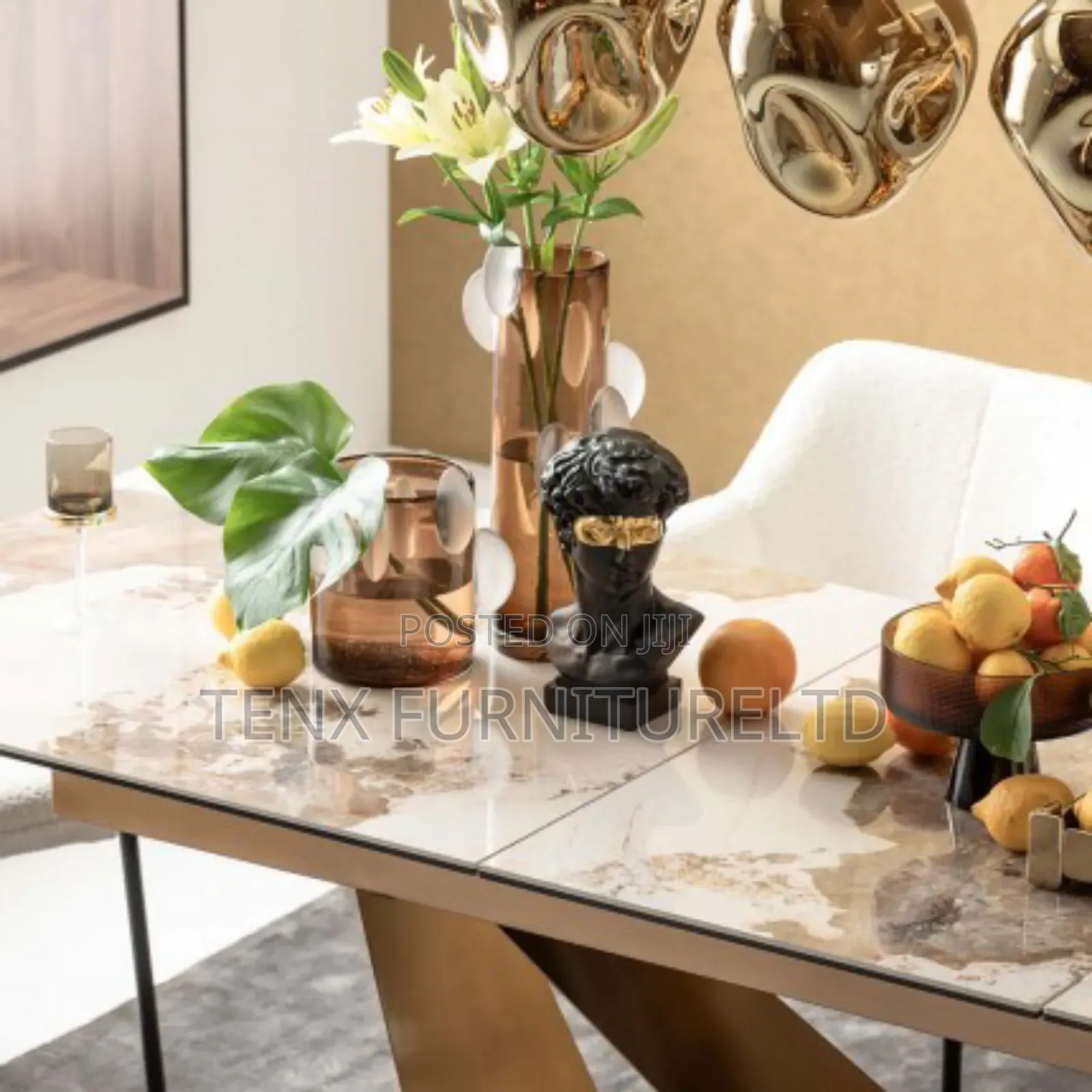 Glass Vase (Exclusive)