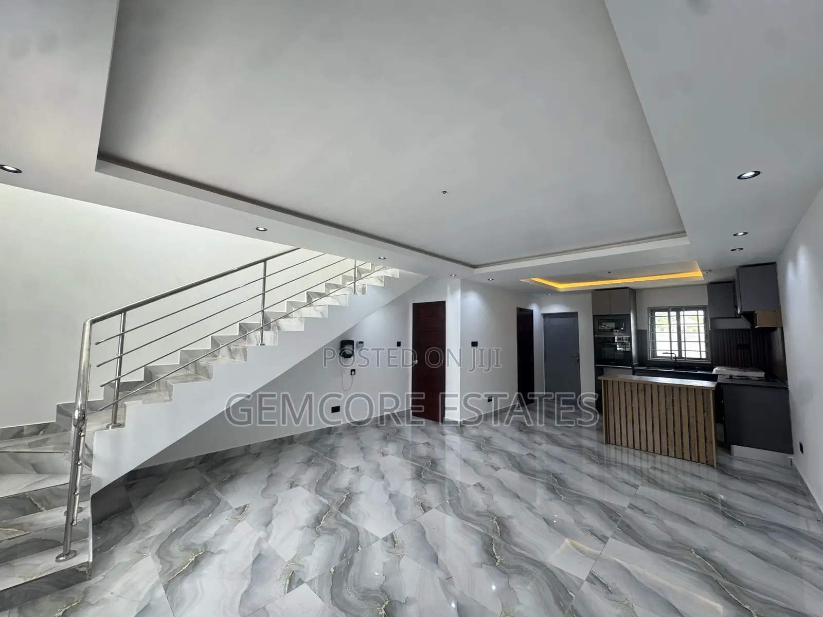 2bdrm Townhouse/Terrace in School Junction, Ashaley Botwe for sale