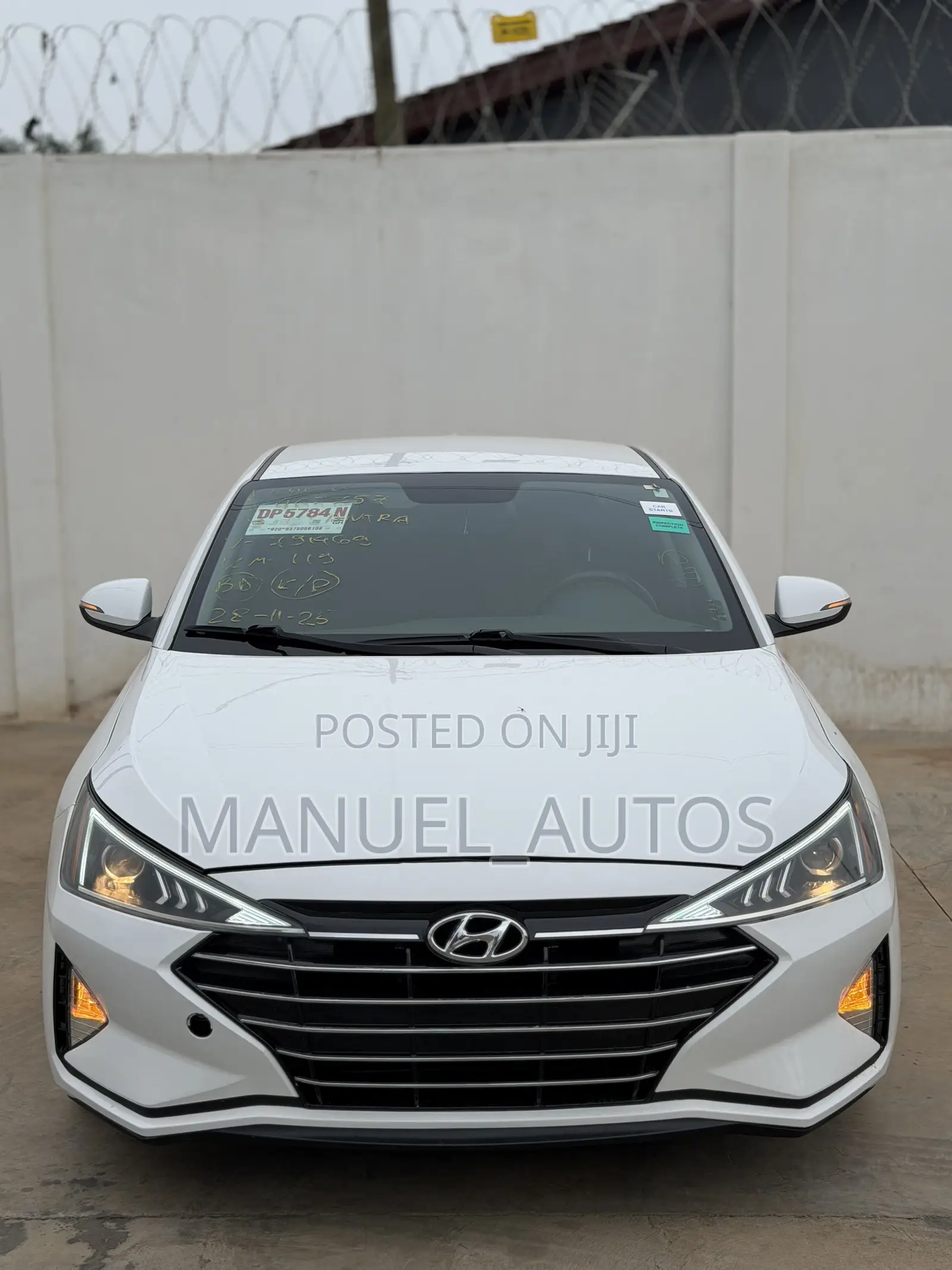 Hyundai Elantra 2019 White