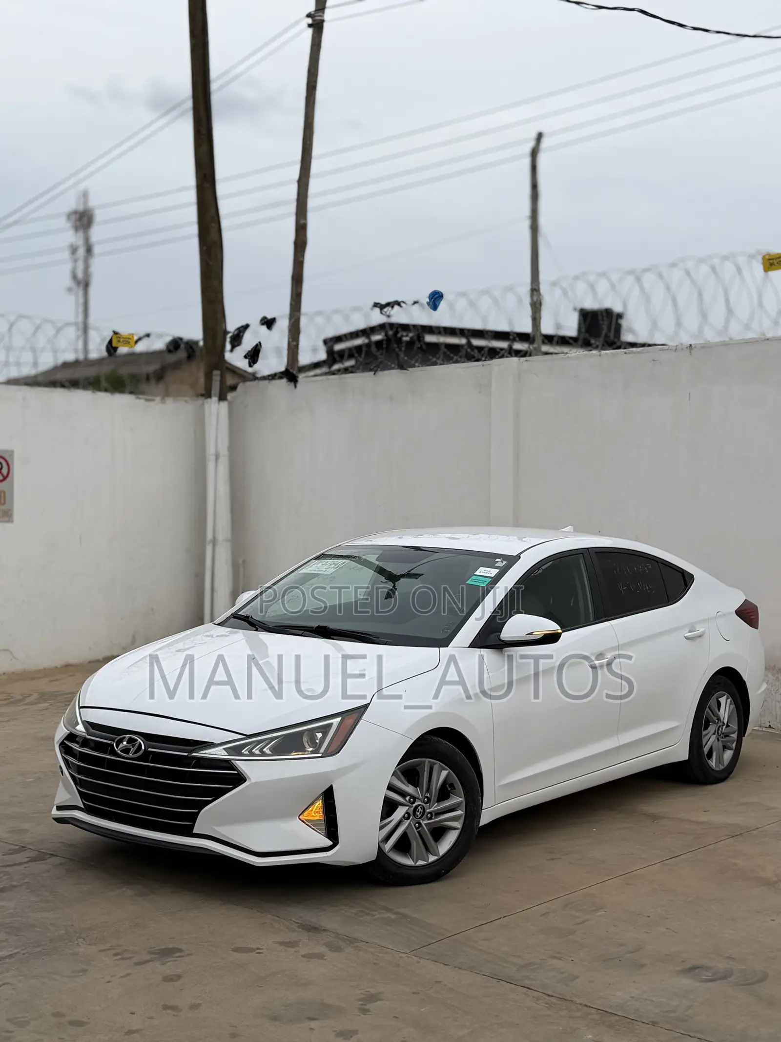 Hyundai Elantra 2019 White