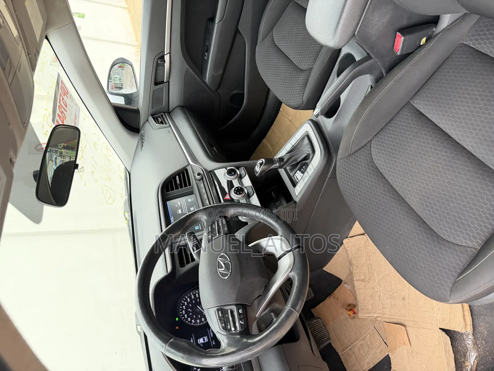 Hyundai Elantra 2019 White