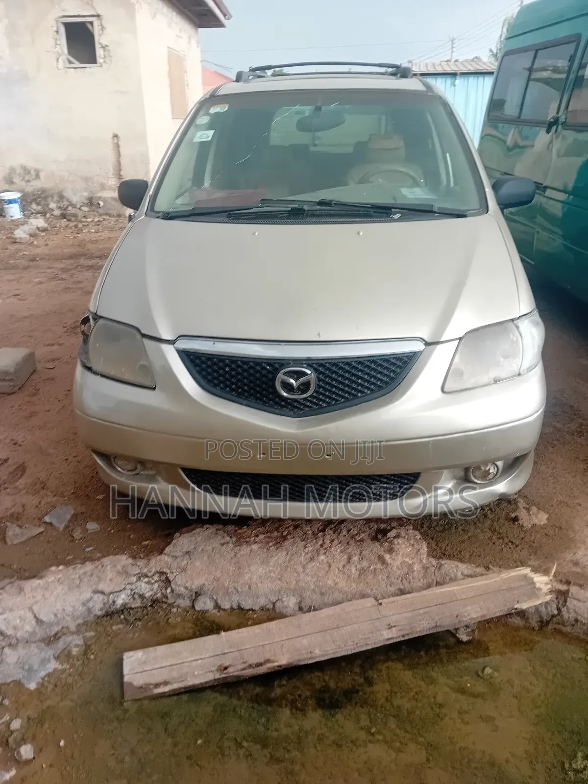 Mazda MPV 2005 Gold