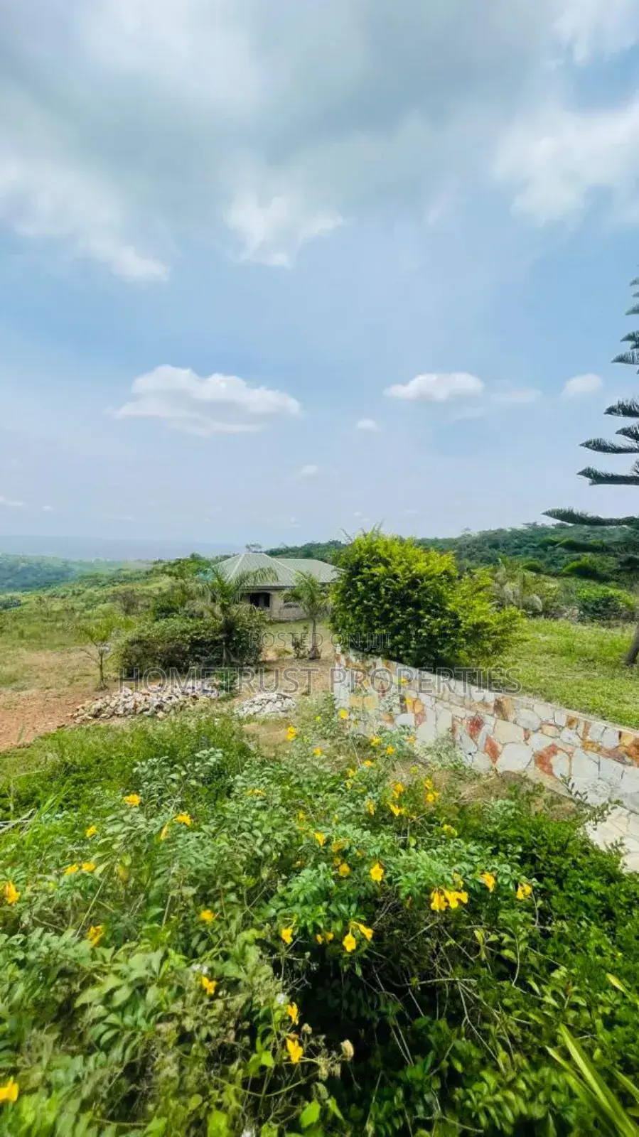 4bdrm House in Aburi Ahwediase for sale