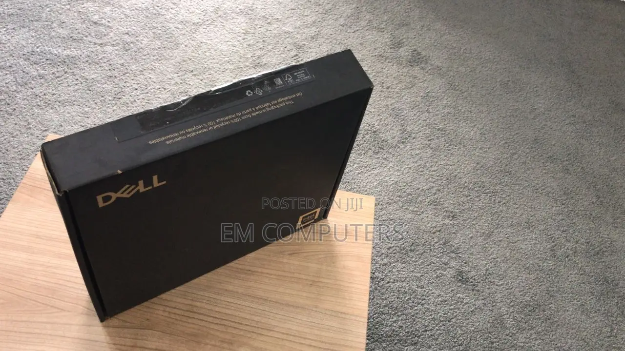 New Laptop Dell Inspiron 15 8GB Intel Core i5 SSD 256GB