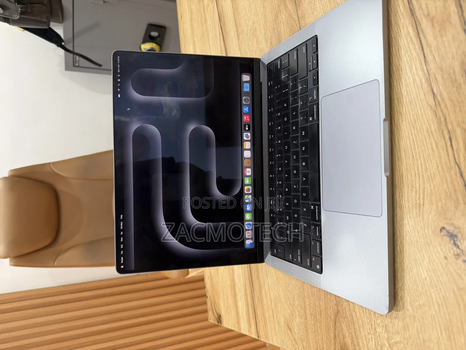 Laptop Apple MacBook Pro 2021 M1 16GB Apple M1 SSD 512GB