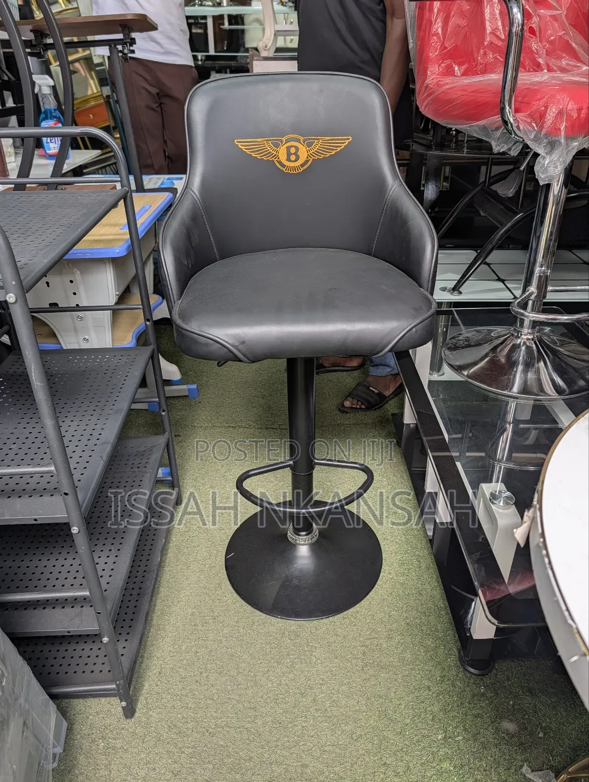 Rotate Counter Stool