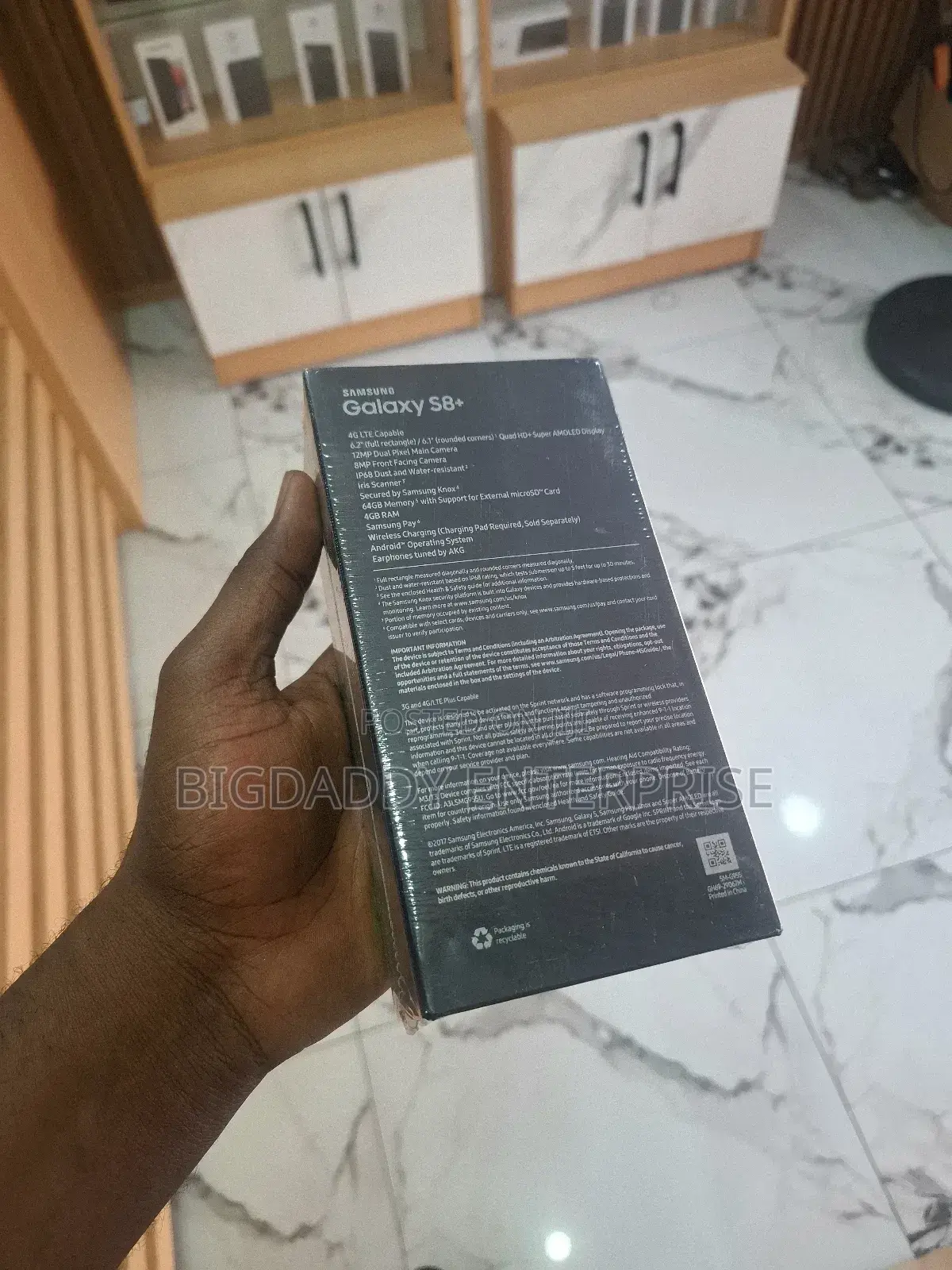 New Samsung Galaxy S8+ 128 GB Black