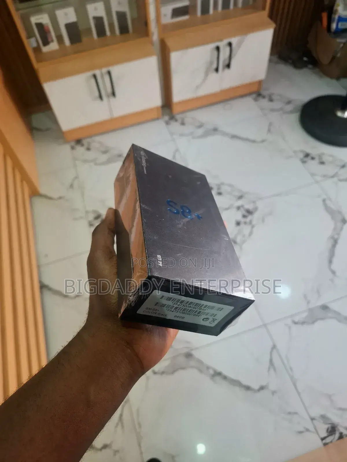 New Samsung Galaxy S8+ 128 GB Black