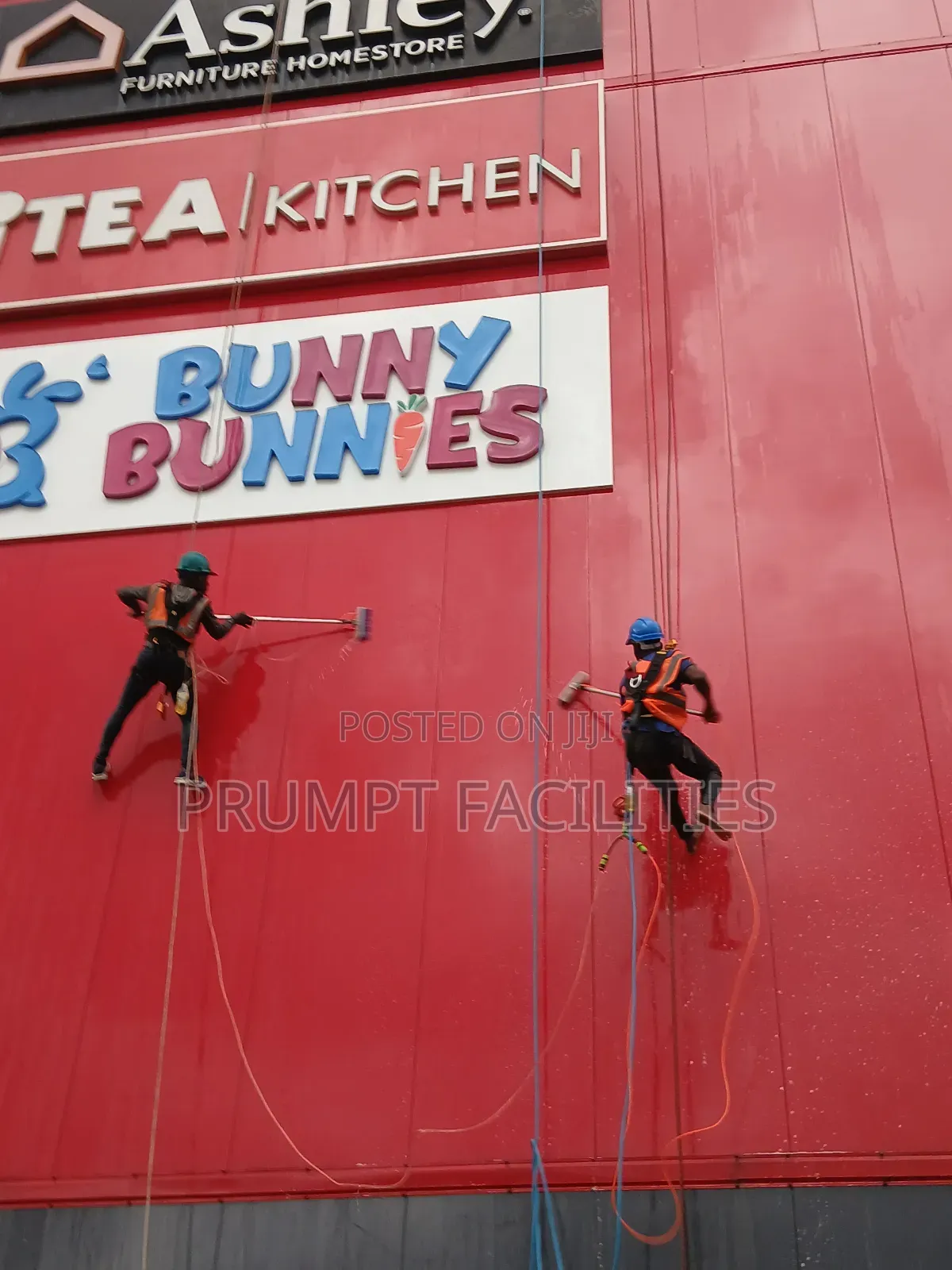 Excellent Glass Curtain Cleaning